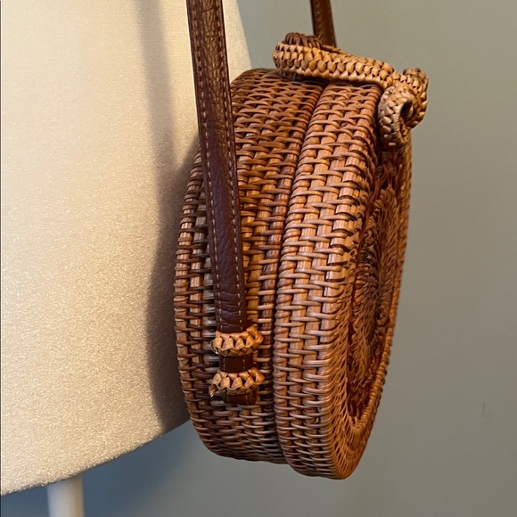 Lulus Braided Rattan Crossbody Bag - Picture 10 of 12